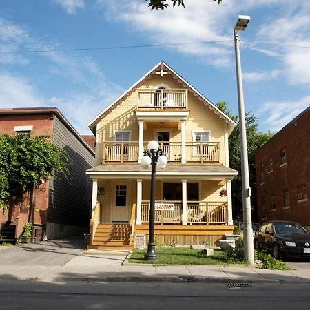 Ottawa Backpackers Inn Екстер'єр фото