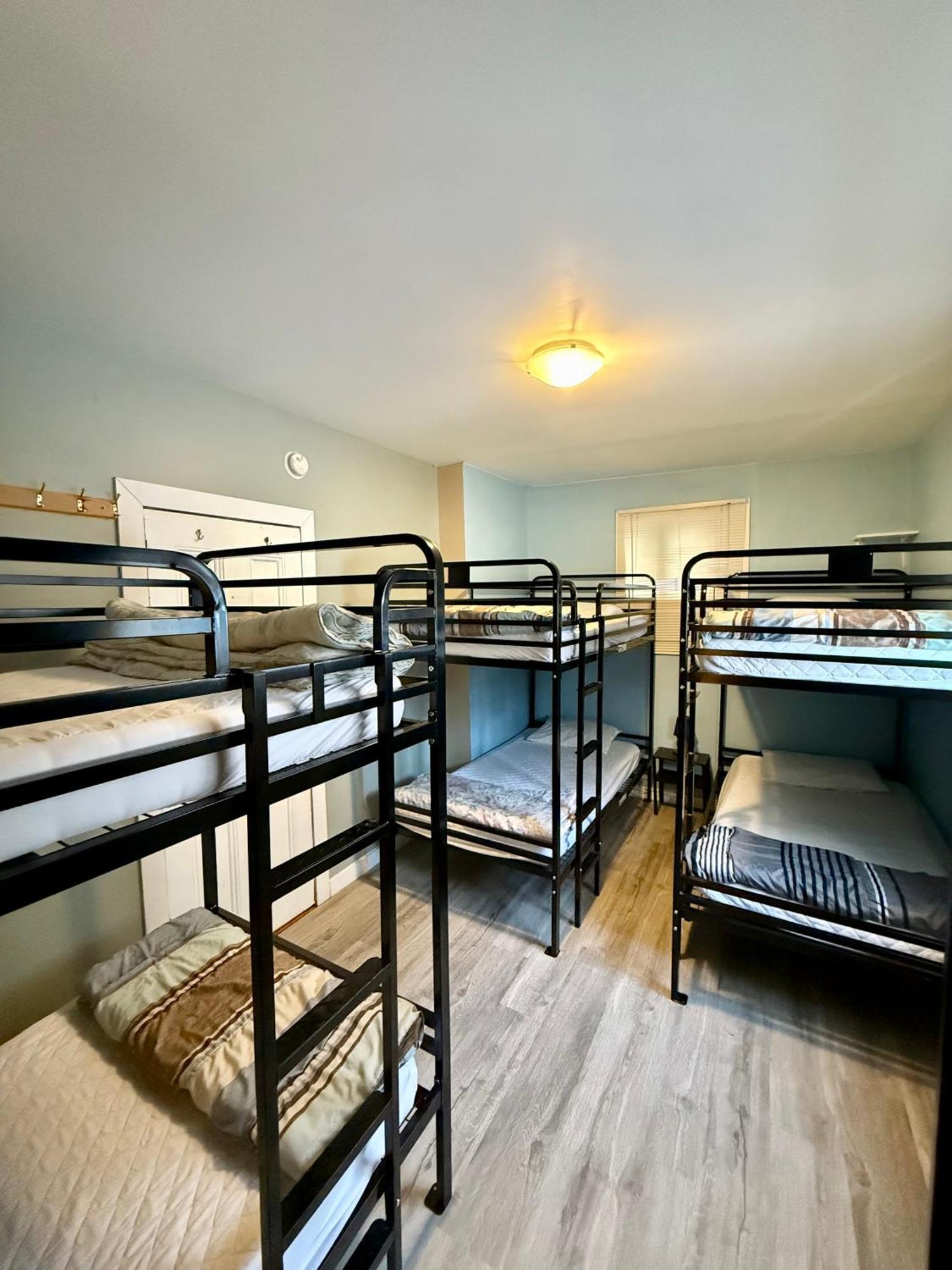 Ottawa Backpackers Inn Екстер'єр фото