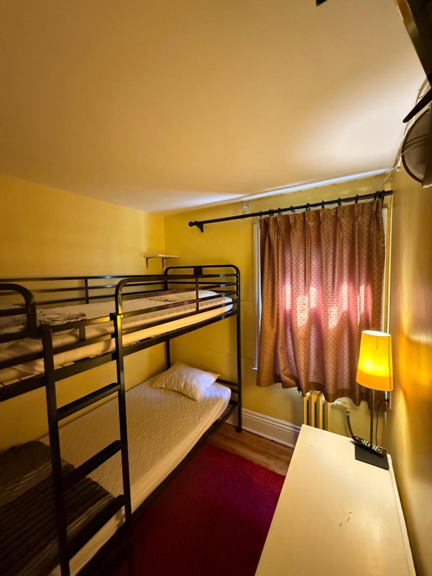 Ottawa Backpackers Inn Екстер'єр фото